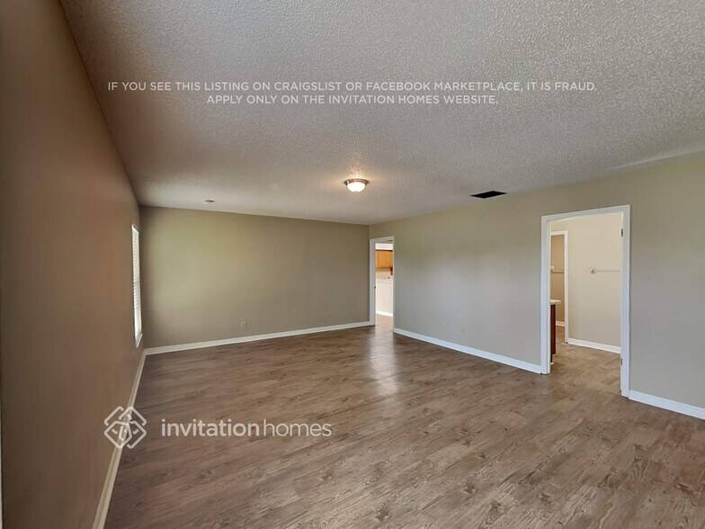 Building Photo - 1535 Lake Marion Dr