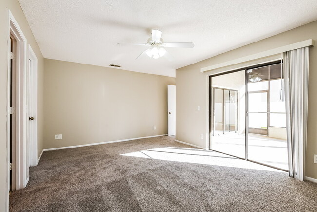 Building Photo - 1027 Covington St