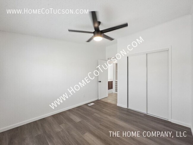 Building Photo - 12151 W Blue Quail Pl