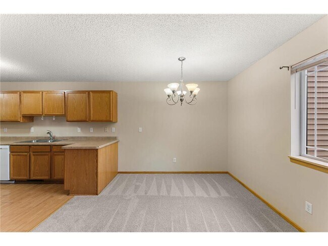 Building Photo - 14975 Pinto Ln