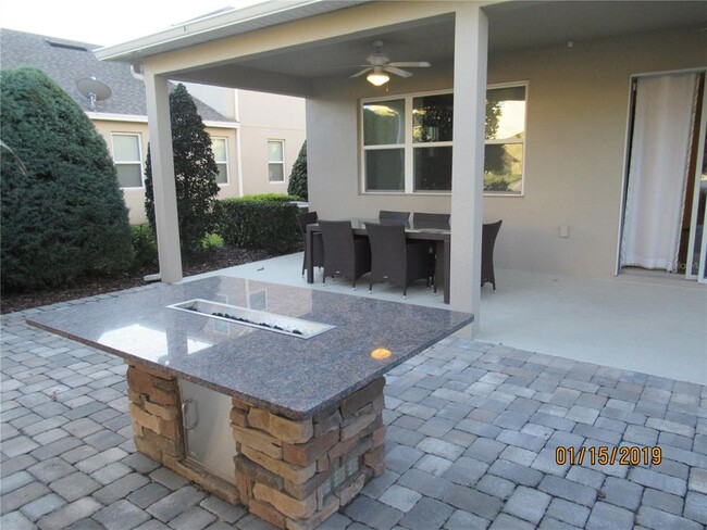Building Photo - 8067 Pond Apple Dr