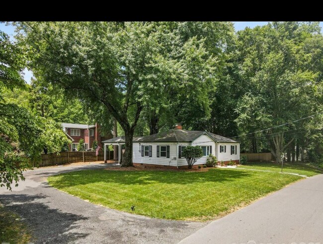 Building Photo - 4326 Castleton Rd