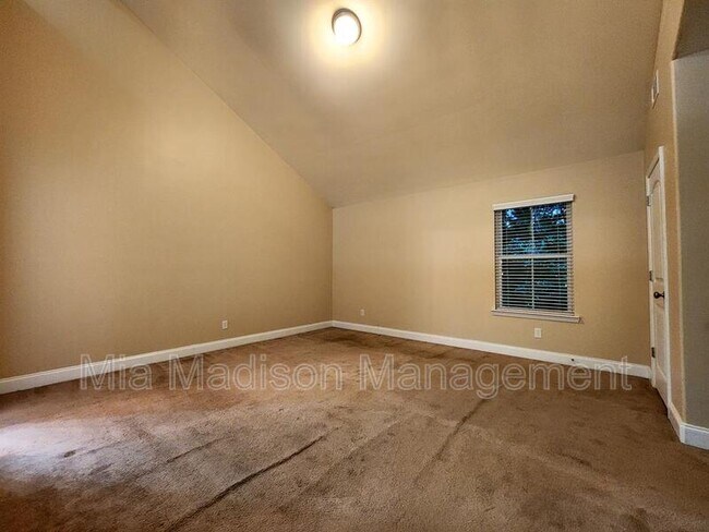 Building Photo - 11330 White Bluff Rd