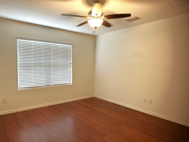 Building Photo - 16832 Citrus Pkwy