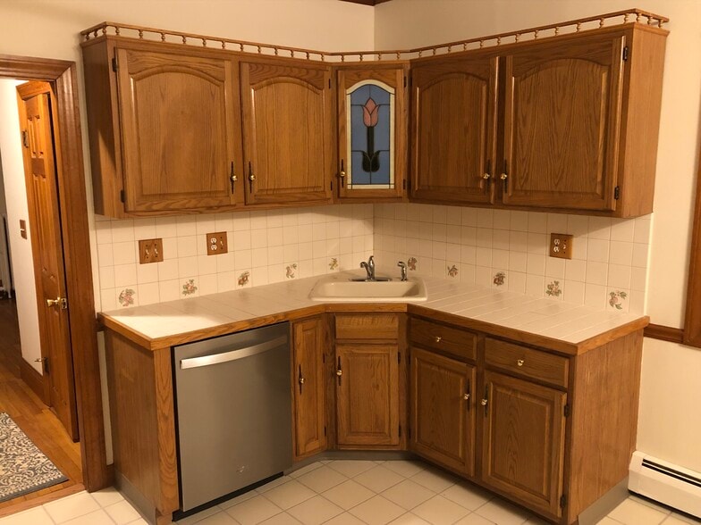 Lots of space - 200 Park Ave