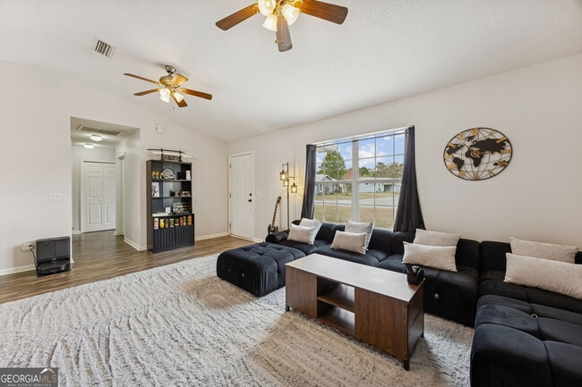 Building Photo - 149 Aidan Ct