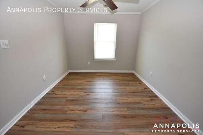 Building Photo - 225 Tilden Way