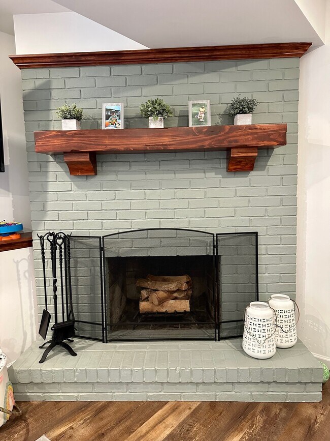 Building Photo - 5345 Wedgewood Dr