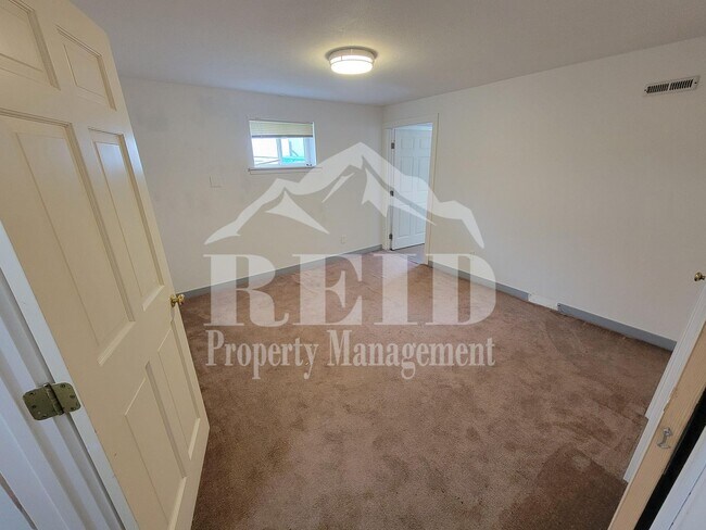 Building Photo - Centrally Located Bremerton Home With Partial View of Sinclair Inlet from Deck