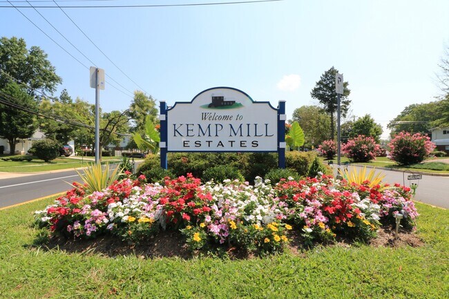 Building Photo - "Coming Soon". 4 bed + 2.5 Bath Stunning Split-Level in Kemp Mill