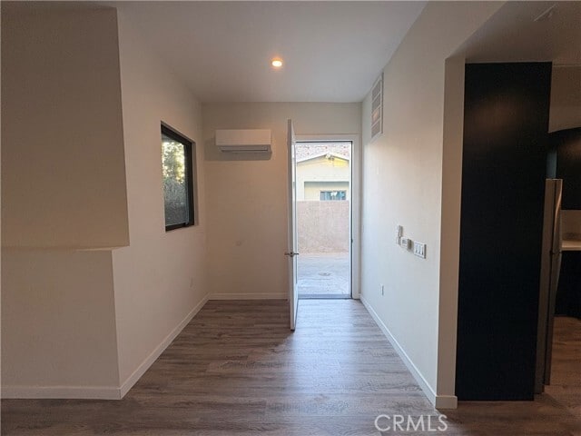 Building Photo - 117 W Chestnut St