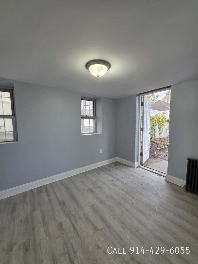 Primary Photo - 333 S 1st Ave