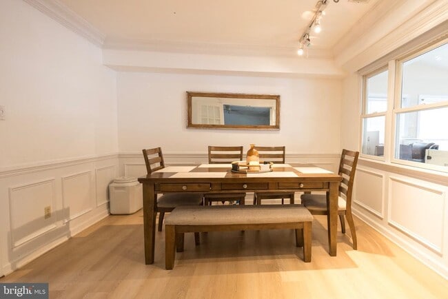 Building Photo - 24 Rose Apple Rd