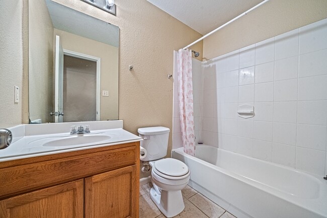 Building Photo - 20758 Cypress Crescent Ln