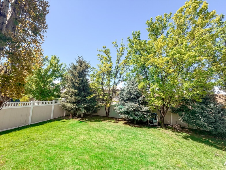 Building Photo - 620 S 700 E