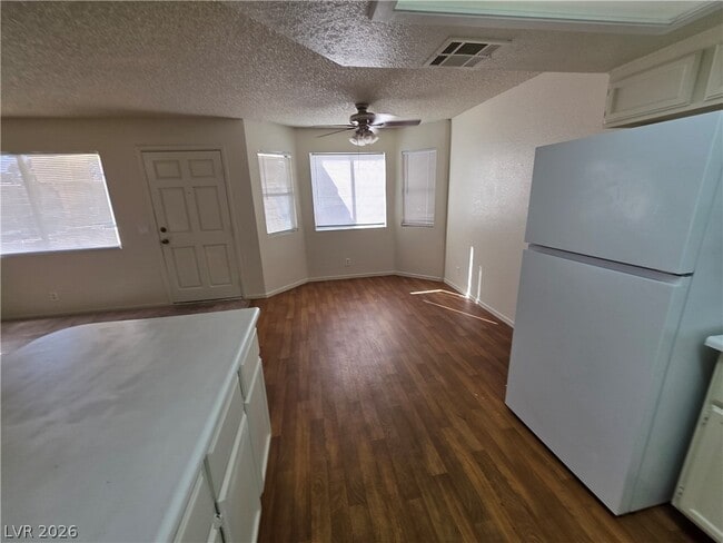 Building Photo - 1104 Pinto Rock Ln