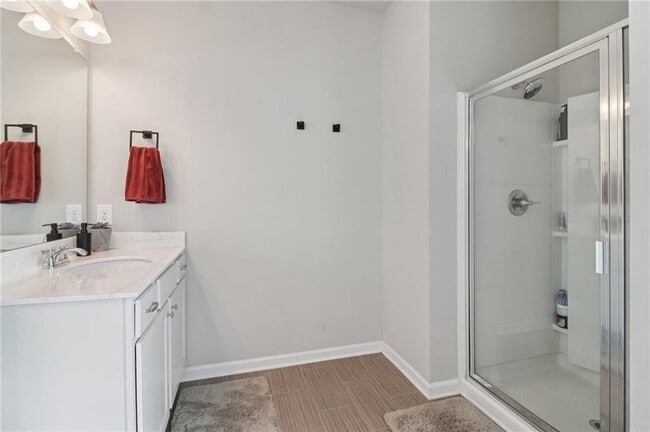 Building Photo - 3890 Clarington Dr