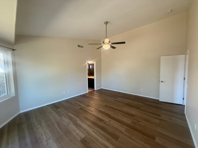 Building Photo - 8984 N Clover Way