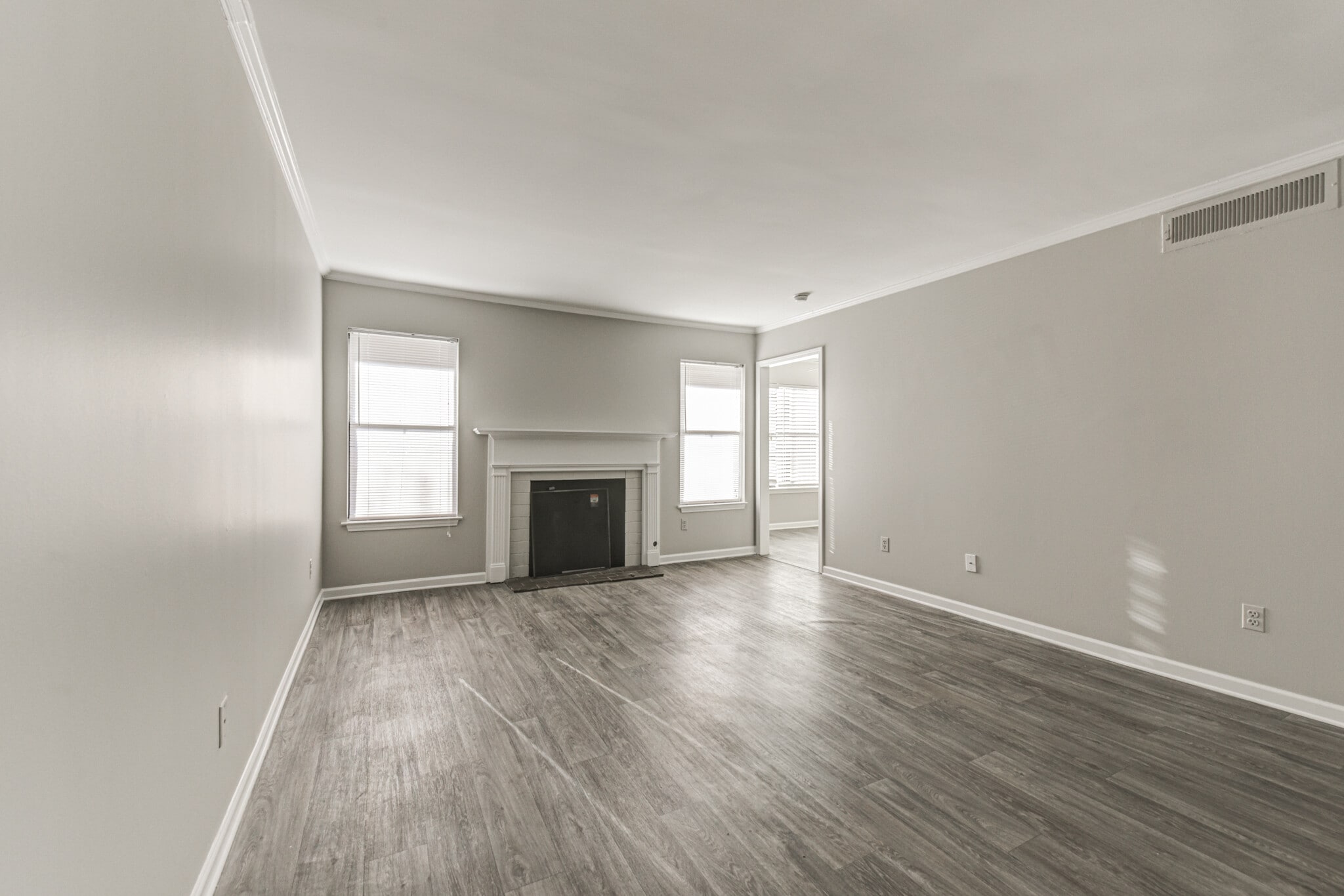 Building Photo - 1405 Huntingdon Chase