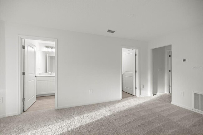 Building Photo - 3594 SE 37th Ct