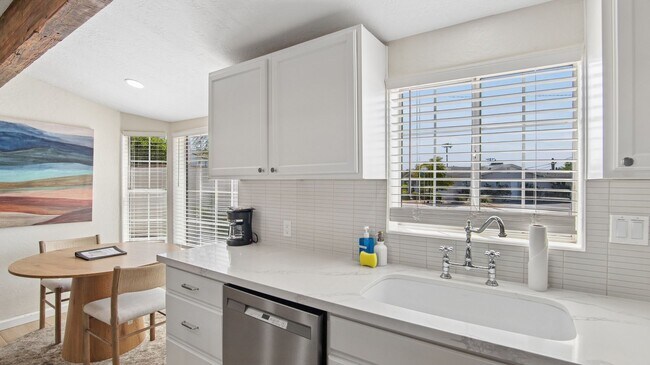 Building Photo - 2929 N 55th Pl