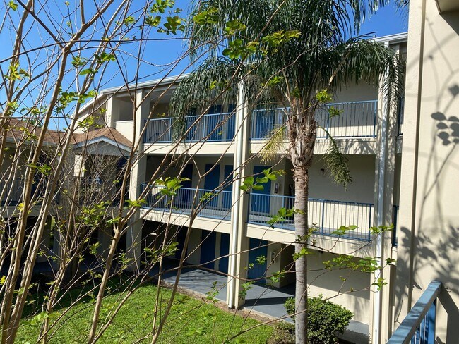 Building Photo - Stylish 2 Bed, 2 Bath Condo with New Vinyl...