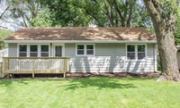 Building Photo - BEAUTIFUL KITCHEN! 2 CAR GARAGE!