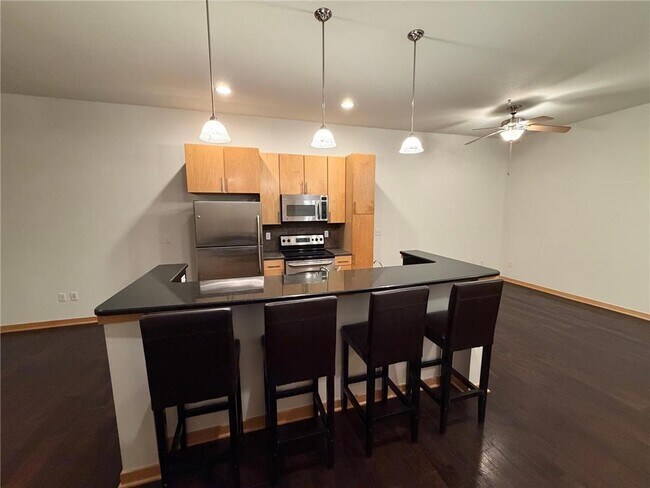 Building Photo - 3640 Wooddale Ave S