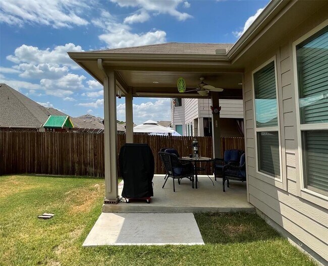Building Photo - 5616 Las Lomas Ln