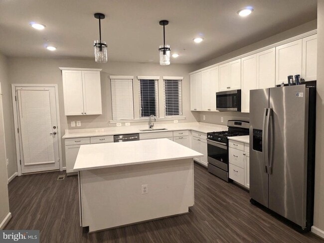 Building Photo - 311 Ibis Ct