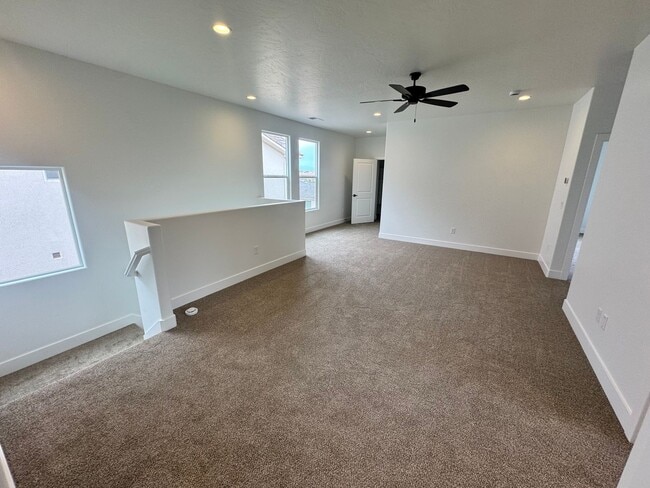 Building Photo - New Build