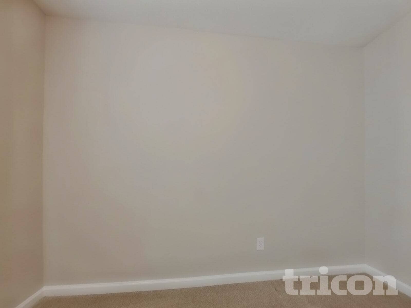 Building Photo - 120 Lakeside Point