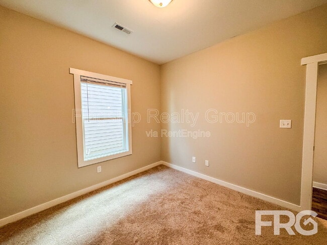 Building Photo - 1507 S Taylor St