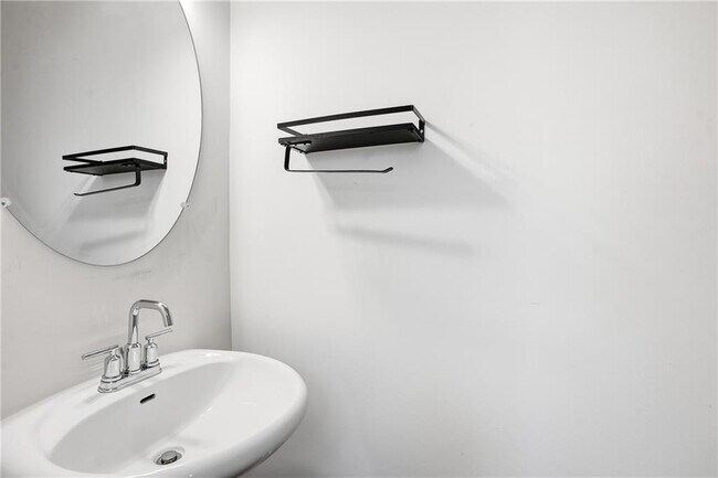 Building Photo - 6360 Princeton Ridge Dr