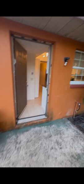 Building Photo - 629 3rd Ave N