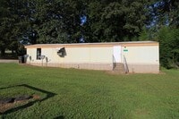 Building Photo - Enjoy the charm of country living!