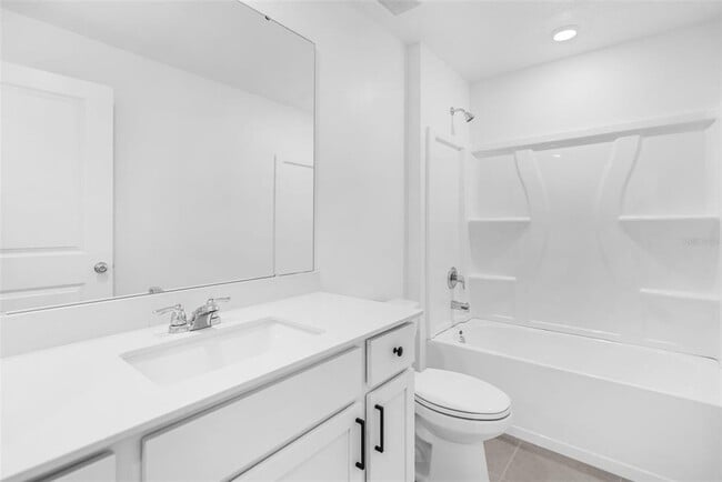 Building Photo - 2378 McKinley Dr