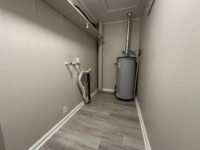 Building Photo - Very Nice 3 Bedroom In Paducah Available Immediately