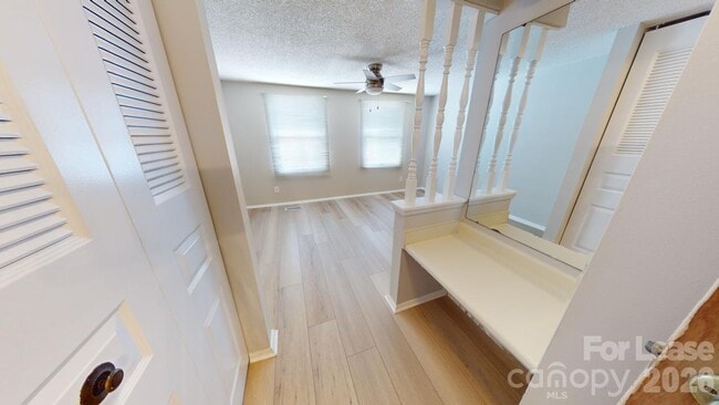 Building Photo - 7344 Pebblestone Dr