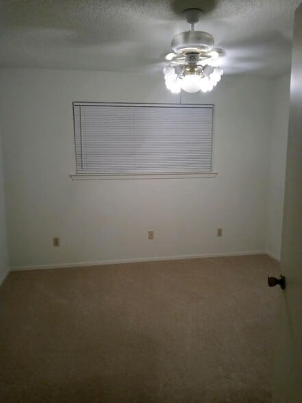 Building Photo - 7530 Kings Ridge Rd