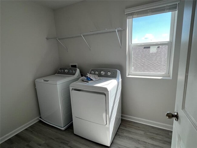 Building Photo - 1024 Griffon Ave