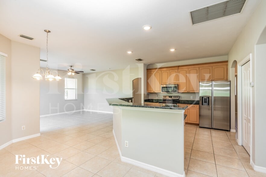 Building Photo - 2081 Nuremberg Blvd