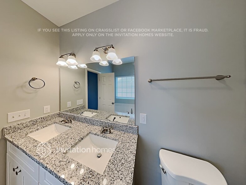 Building Photo - 1006 Wind Carved Ln