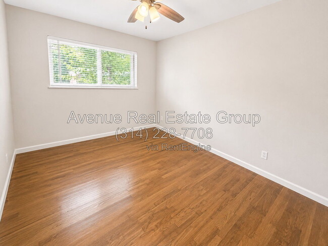 Building Photo - 236 Solon Dr