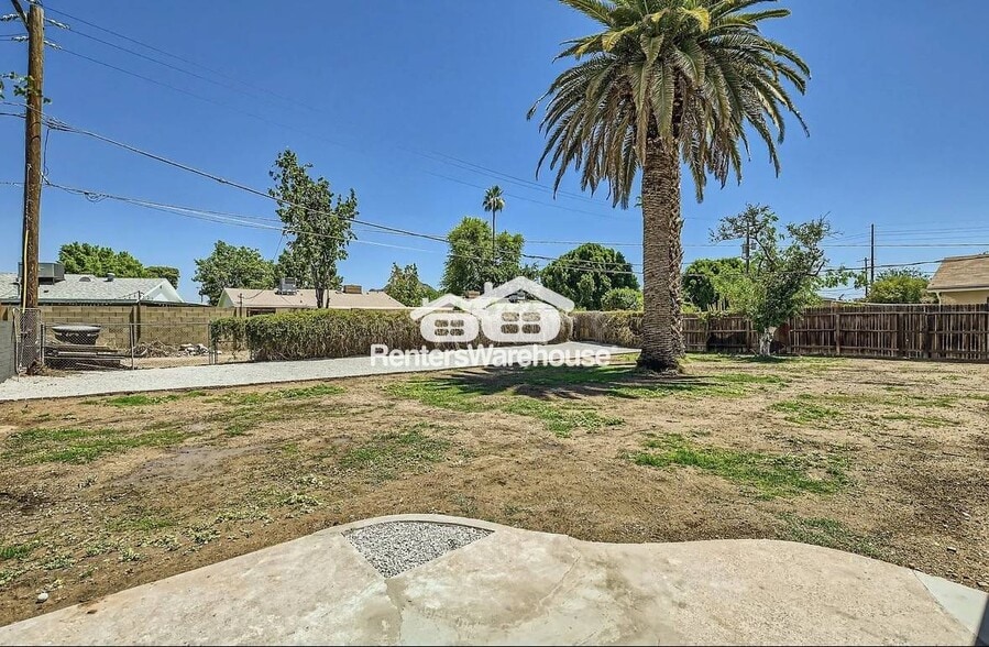 Building Photo - 1930 E Missouri Ave