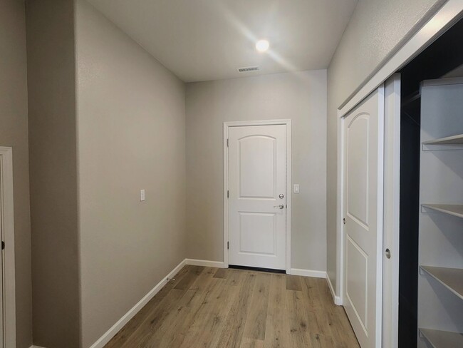 Building Photo - Brand New Townhome for Rent in Minden, NV