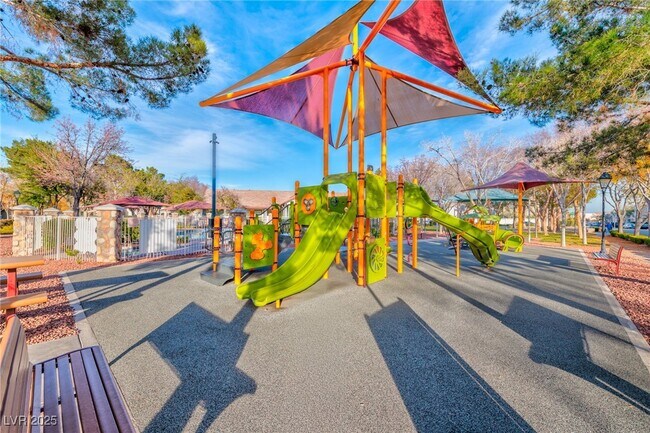 Building Photo - 6236 Huntington Ridge Ave