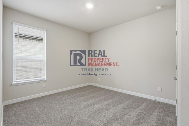 Building Photo - Thoughtfully Arranged Single-Story Home with Open Living