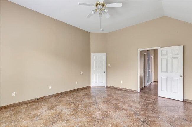 Building Photo - 13130 Broncroft Ct