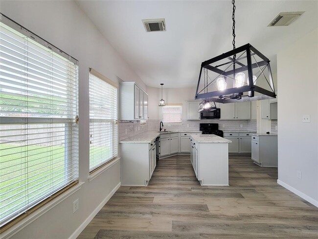 Building Photo - 21539 Kings Bend Dr